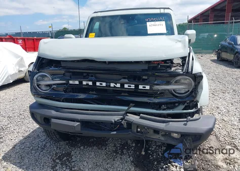 2022 Ford Bronco Big Bend/Black Diamond/Outer Banks z USA, uszkodzony, nr VIN 1FMEE5BP0NLB63537